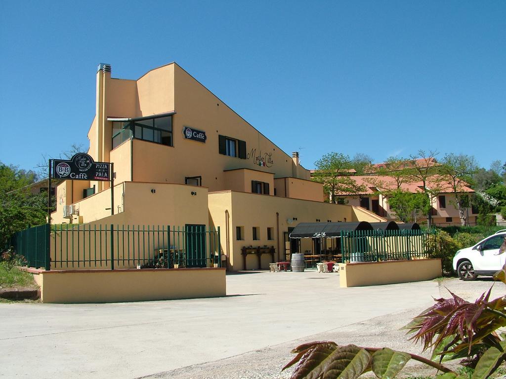 8380 Mastro Pensión 3*